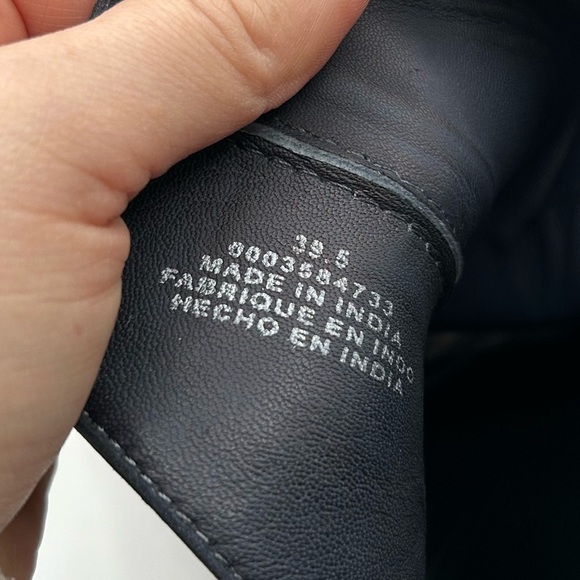 NEW Free People Charm Double V Ankle Bootie  Blue Leather Stacked Heel Size 39.5 - Picture 13 of 13